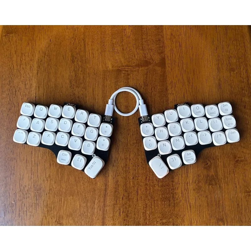 Gaming Keyboard Ergonomics - Corne V4 Dwarf Axis Split Keyboard